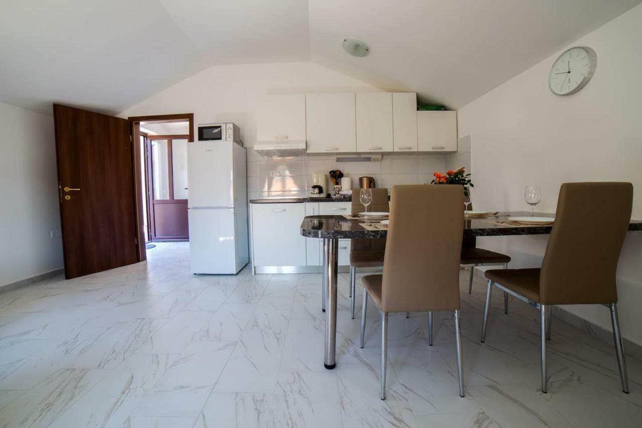 Apartment Podini Brseč Eksteriør bilde