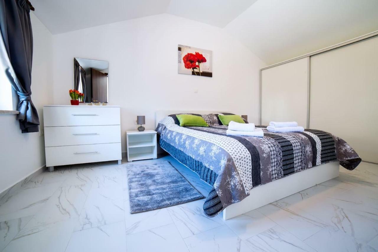 Apartment Podini Brseč Eksteriør bilde